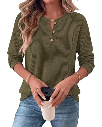 KIRUNDO Ribbed Henley Tunic Top in Army Green