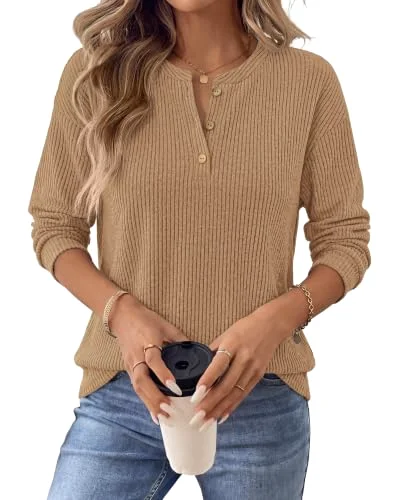 KIRUNDO Ribbed Henley Tunic Top in Khaki