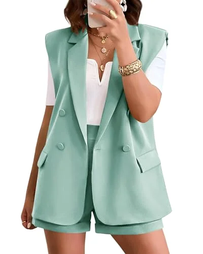 KIRUNDO Sleeveless Blazer and Shorts Set in Mint Green