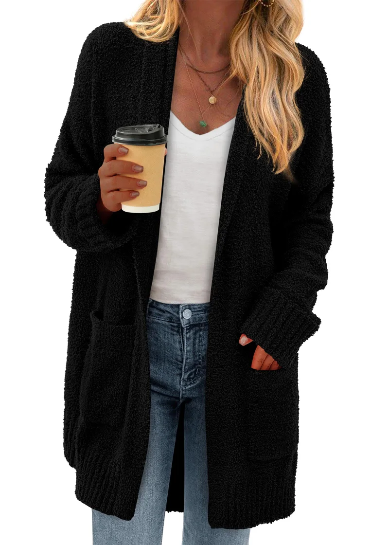KIRUNDO Chunky Fuzzy Cardigan in Black