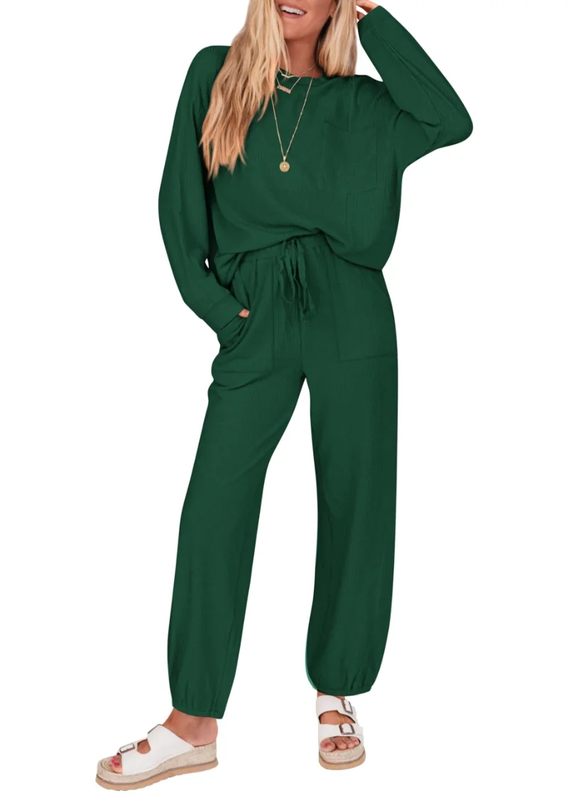 KIRUNDO Waffle Knit Jogger Lounge Set in Dark Green