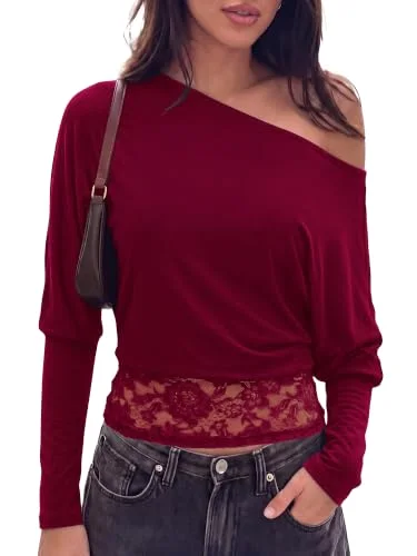 KIRUNDO Asymmetrical Off-Shoulder T-Shirt in Burgundy