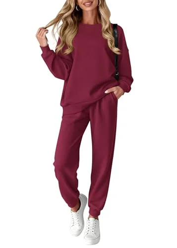 KIRUNDO Jogger Sweatsuit Set in Burgundy