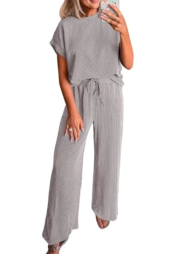 KIRUNDO Textured Tee and Pant Lounge Set in Grey