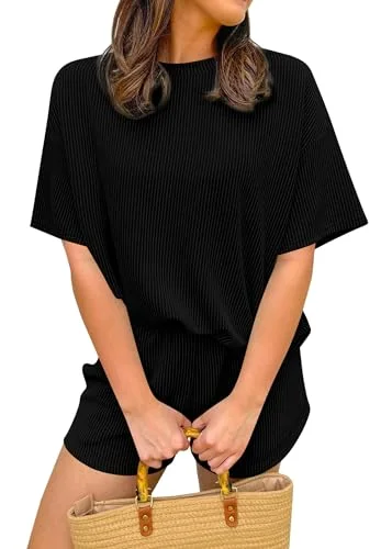 KIRUNDO Textured Tee and Shorts Set in Black