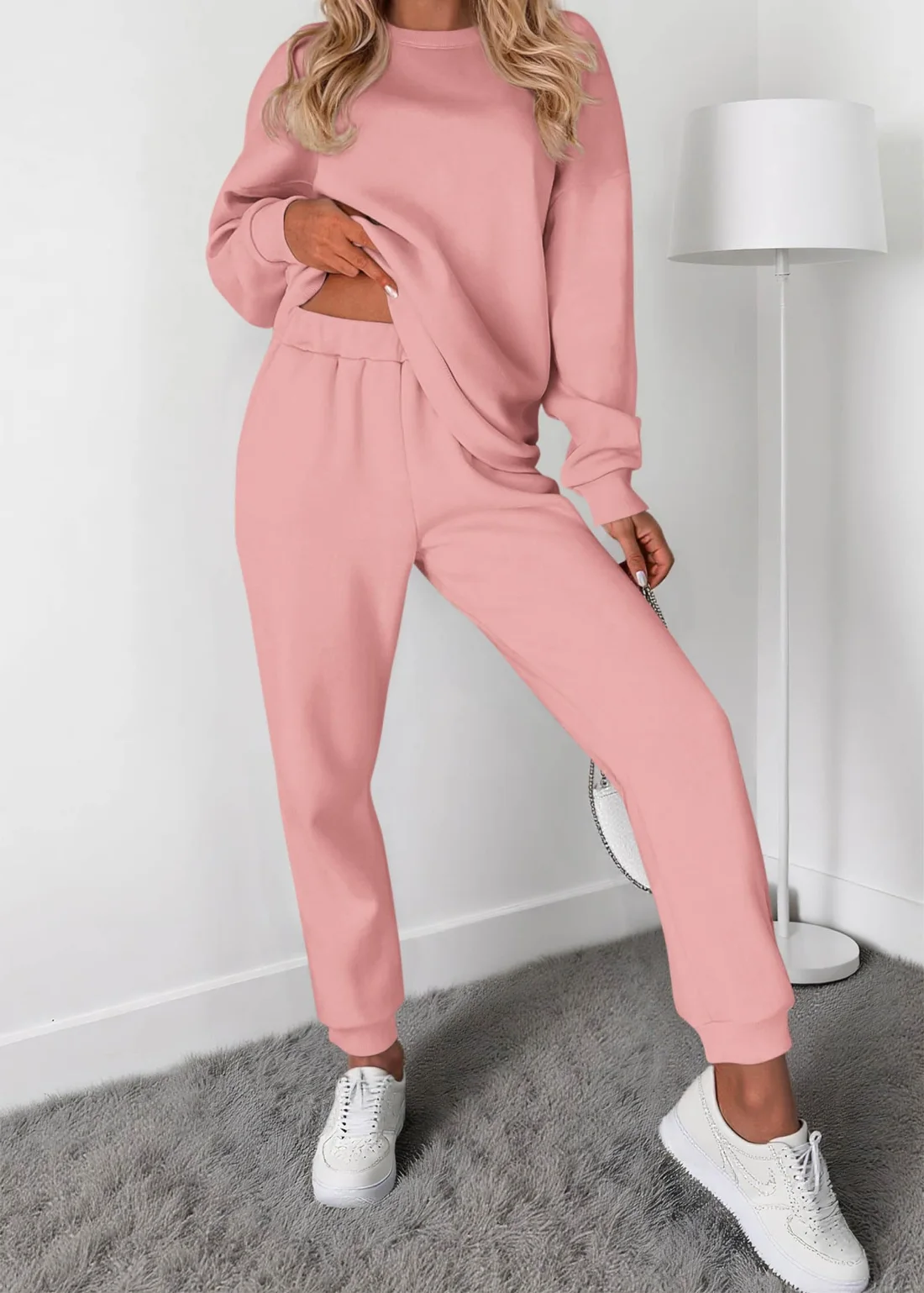 KIRUNDO Jogger Sweatsuit Set in Pink, view 3