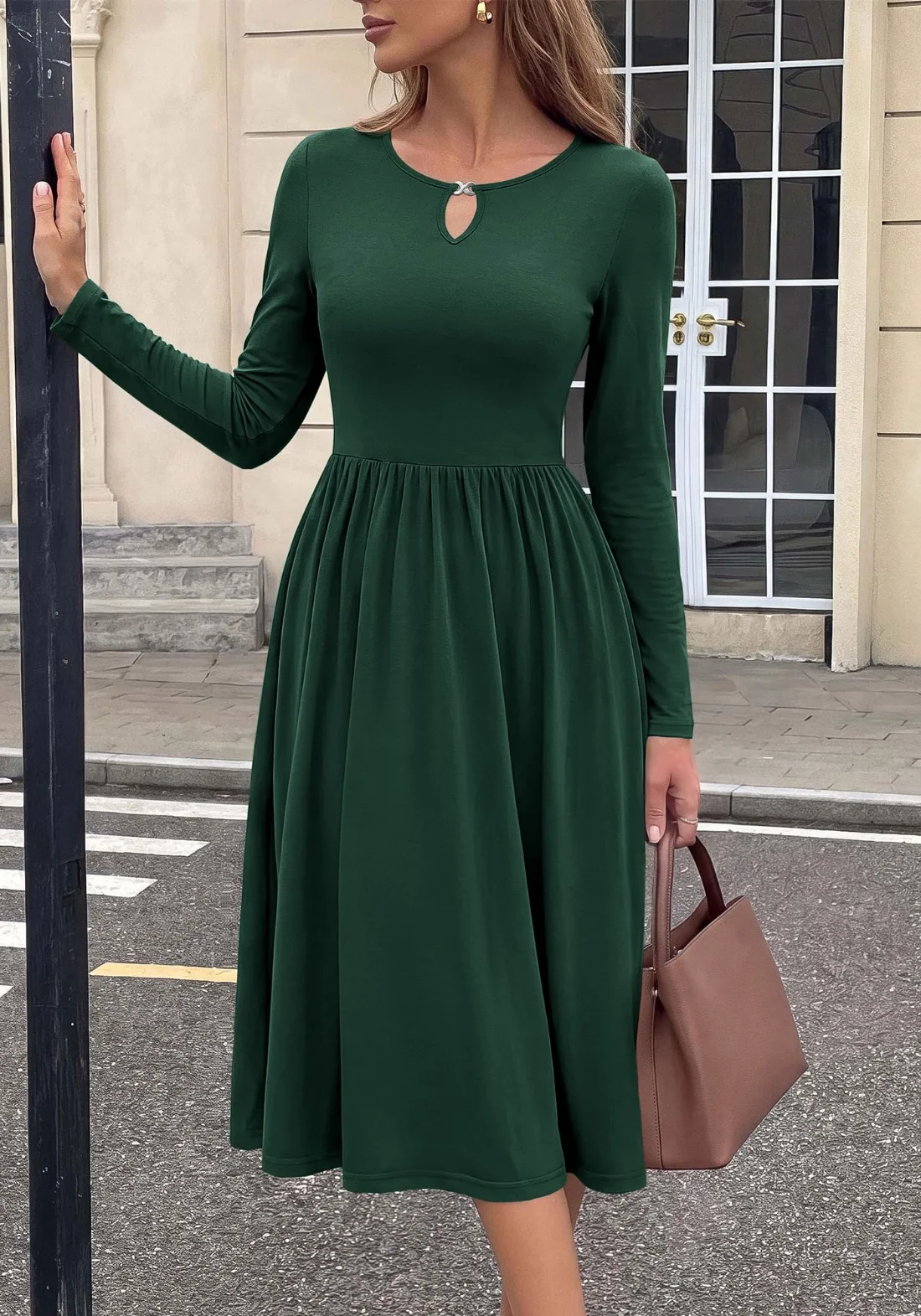 KIRUNDO Long Sleeve Midi Dress in Dark Green, view 4