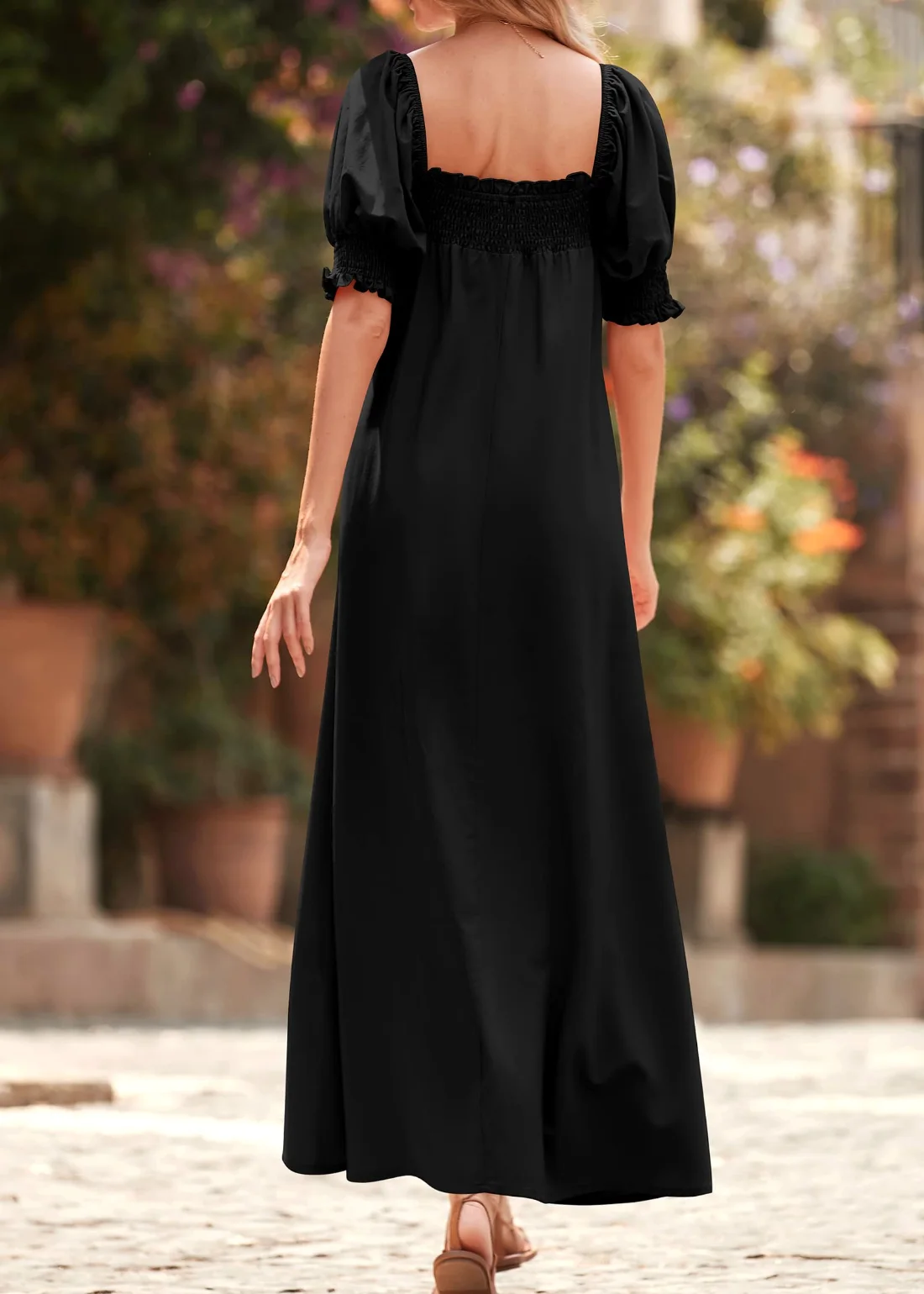 KIRUNDO Puff Sleeve Maxi Dress in Black, view 5