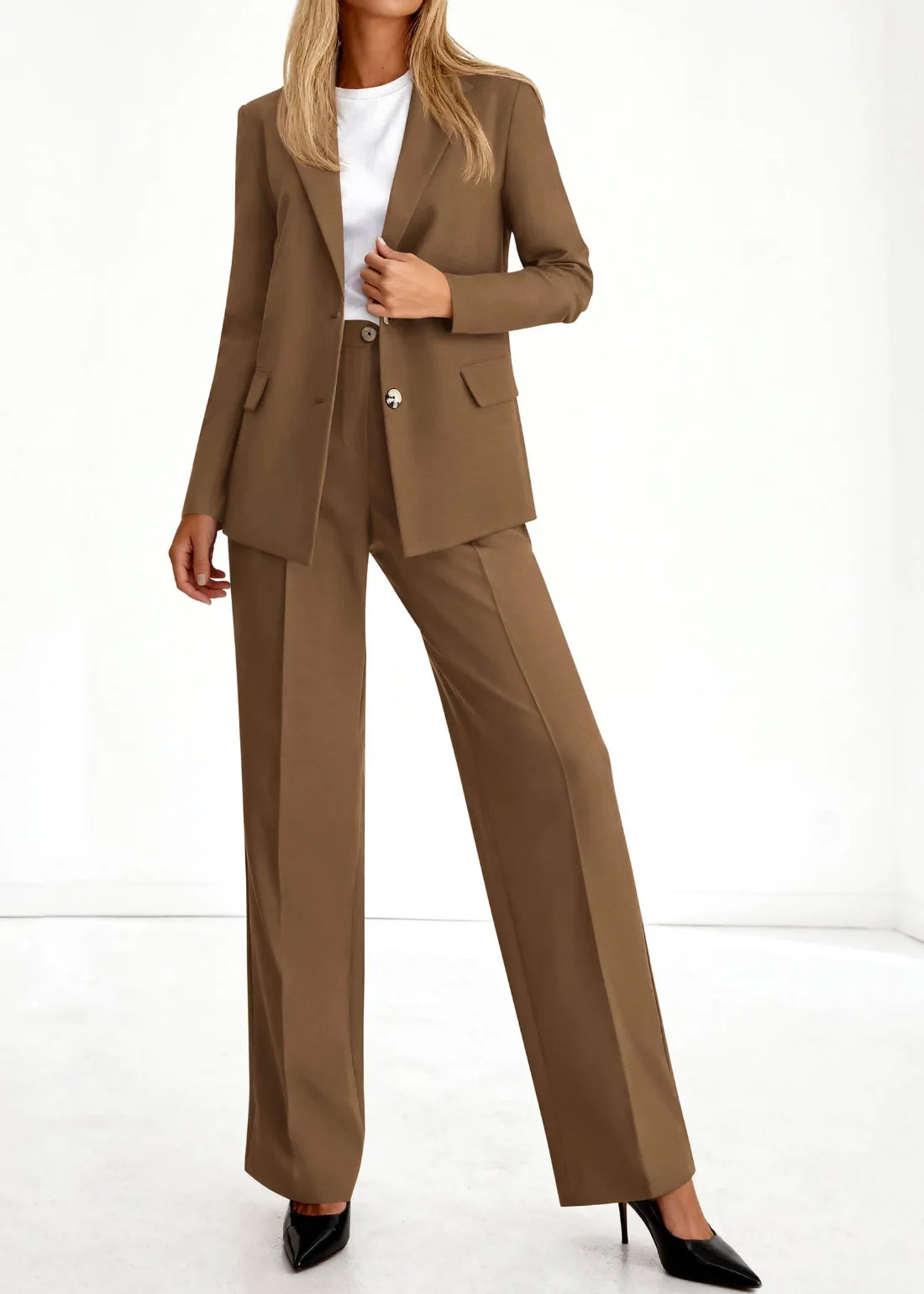 KIRUNDO Straight Leg Pant Suit Set in Brown, view 3